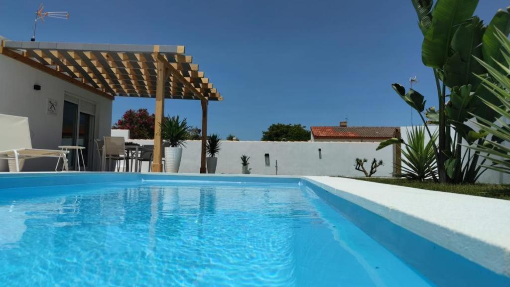 Palapa Garden Alojamientos, Piscina Privada Y Cerca Del Mar Chiclana de la Frontera Luaran gambar