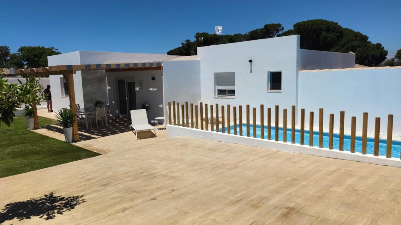 Palapa Garden Alojamientos, Piscina Privada Y Cerca Del Mar Chiclana de la Frontera Luaran gambar